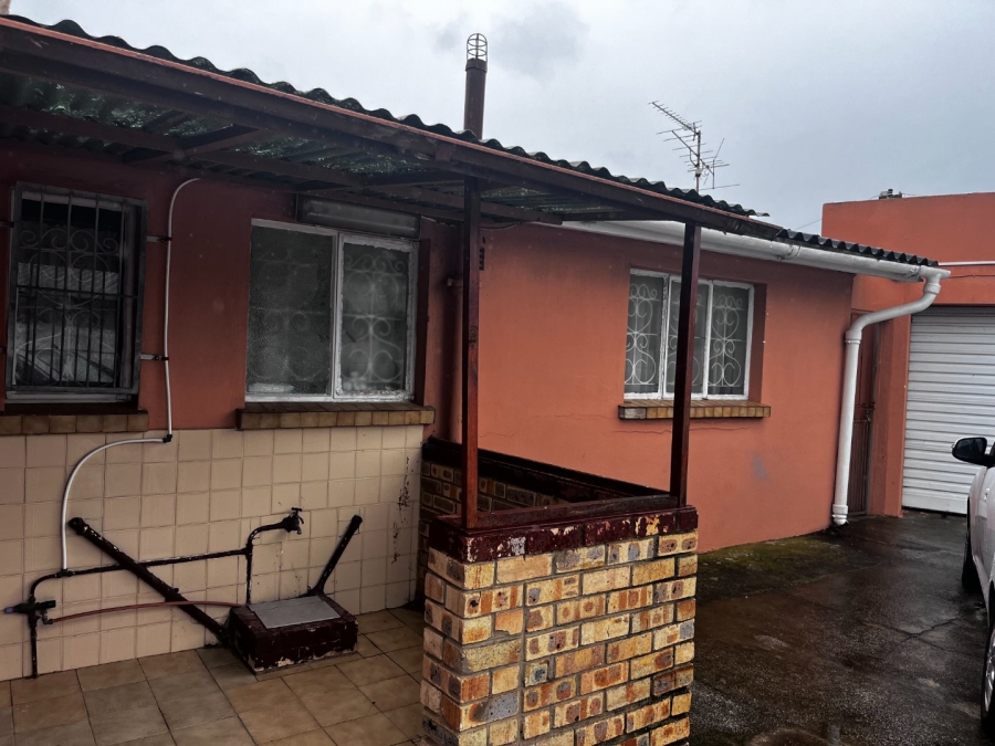 3 Bedroom Property for Sale in Algoa Park Eastern Cape